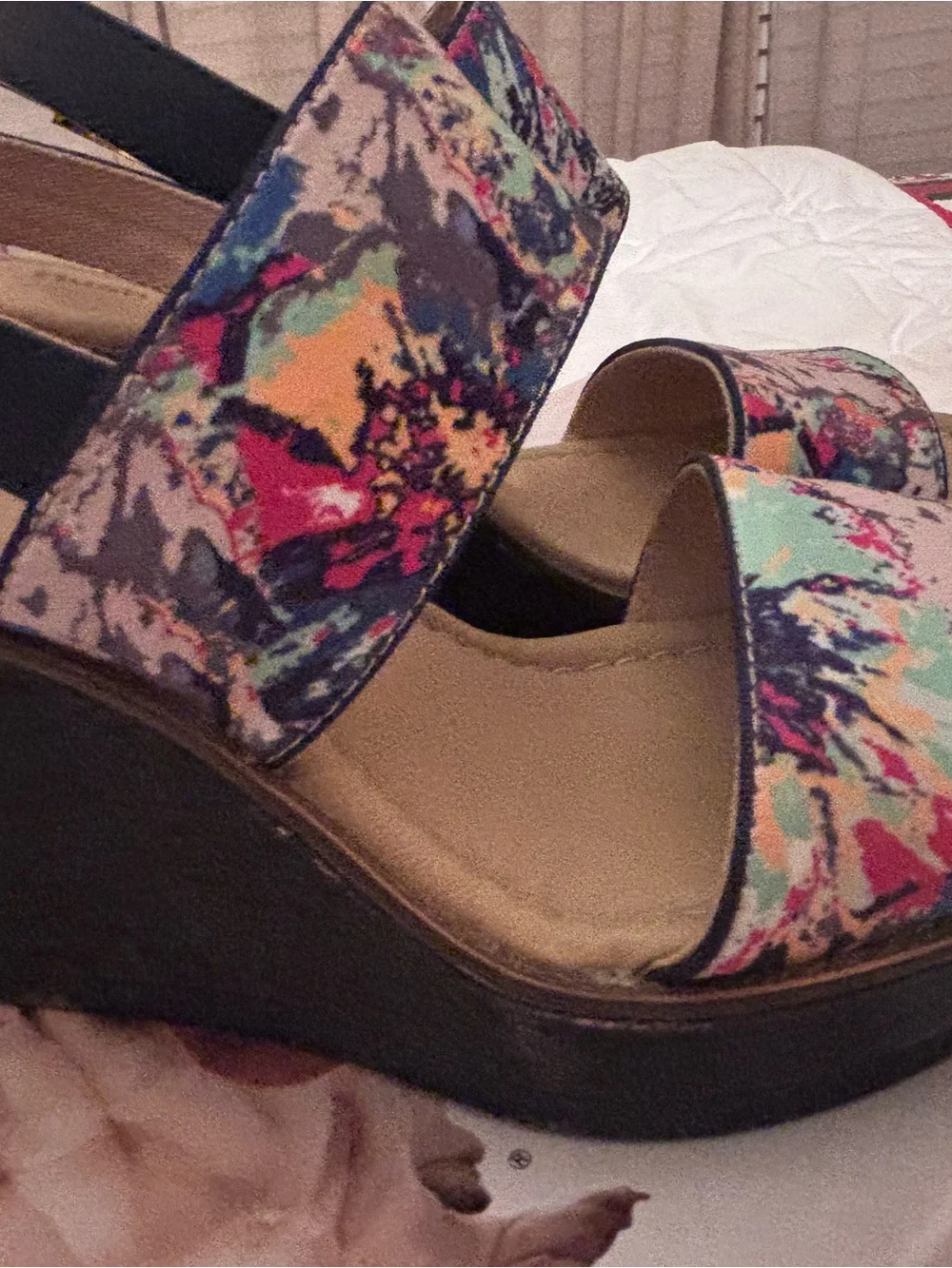 Hush Puppies Women’s Multicolor Abstract Print Wedge Sandals